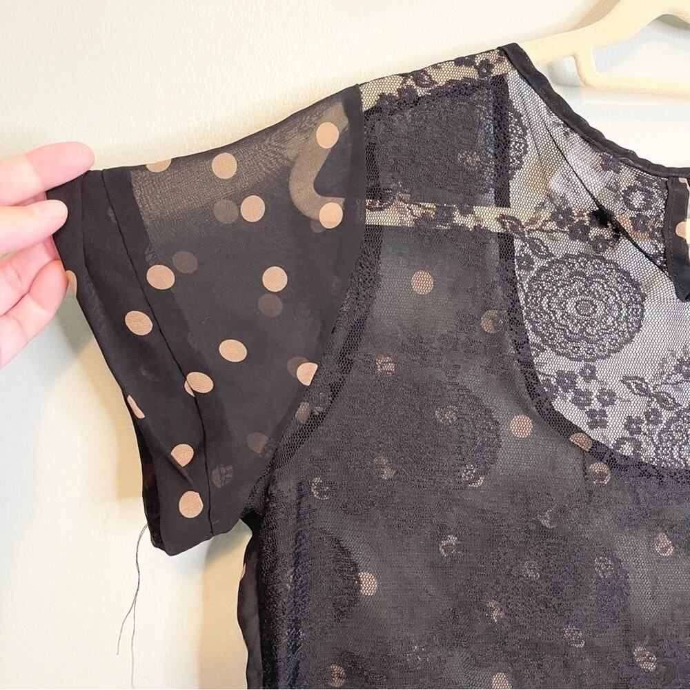 Passport Women's Black Polka Dots Short Sleeve Sheer Lace Mesh Blouse Top Large - Picture 3 of 10